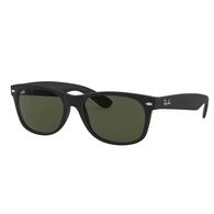 Ray-Ban Wayfarer Classic Black Frame Sunglasses with Green Classic G15 Lenses
