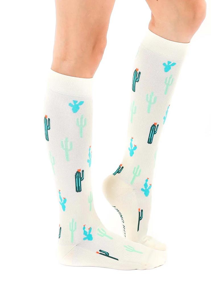 CACTUS COMPRESSION SOCKS SIDE VIEW